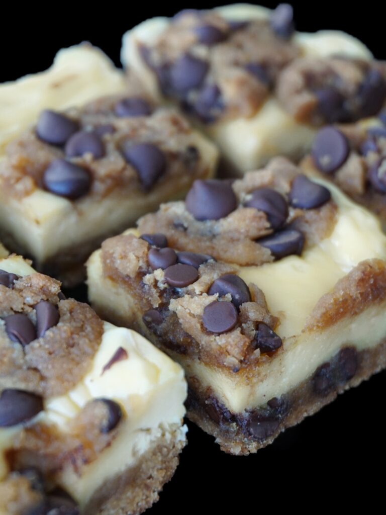 keto chocolate chip cheesecake bars