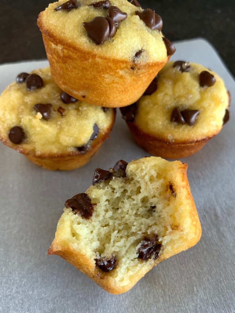 keto chocolate chip muffins