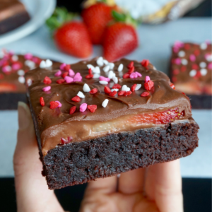 keto chocolate strawberry brownies