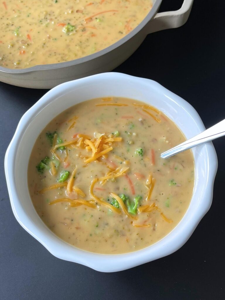 bowl of keto broccoli cheddar soup